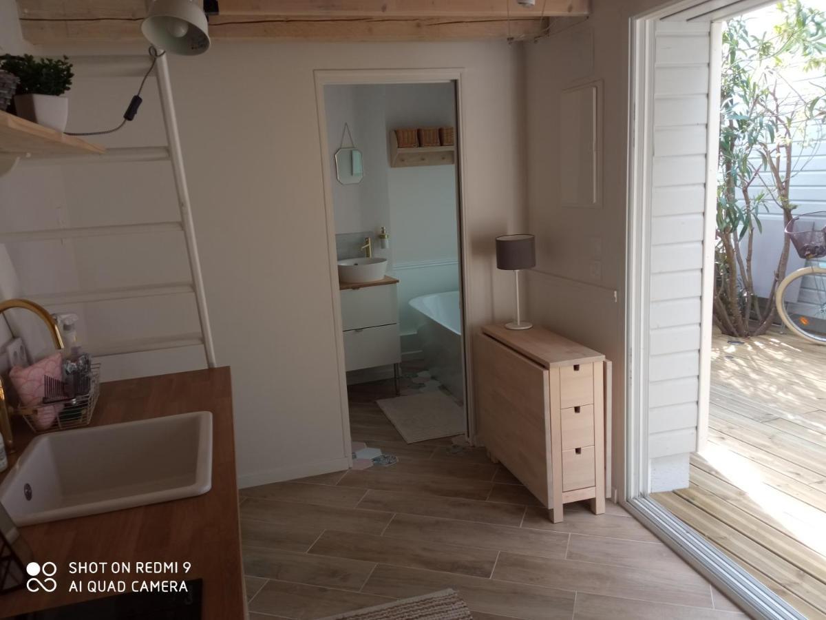Charmant Logement T2 A 2 Pas De La Mer Granville Exterior photo
