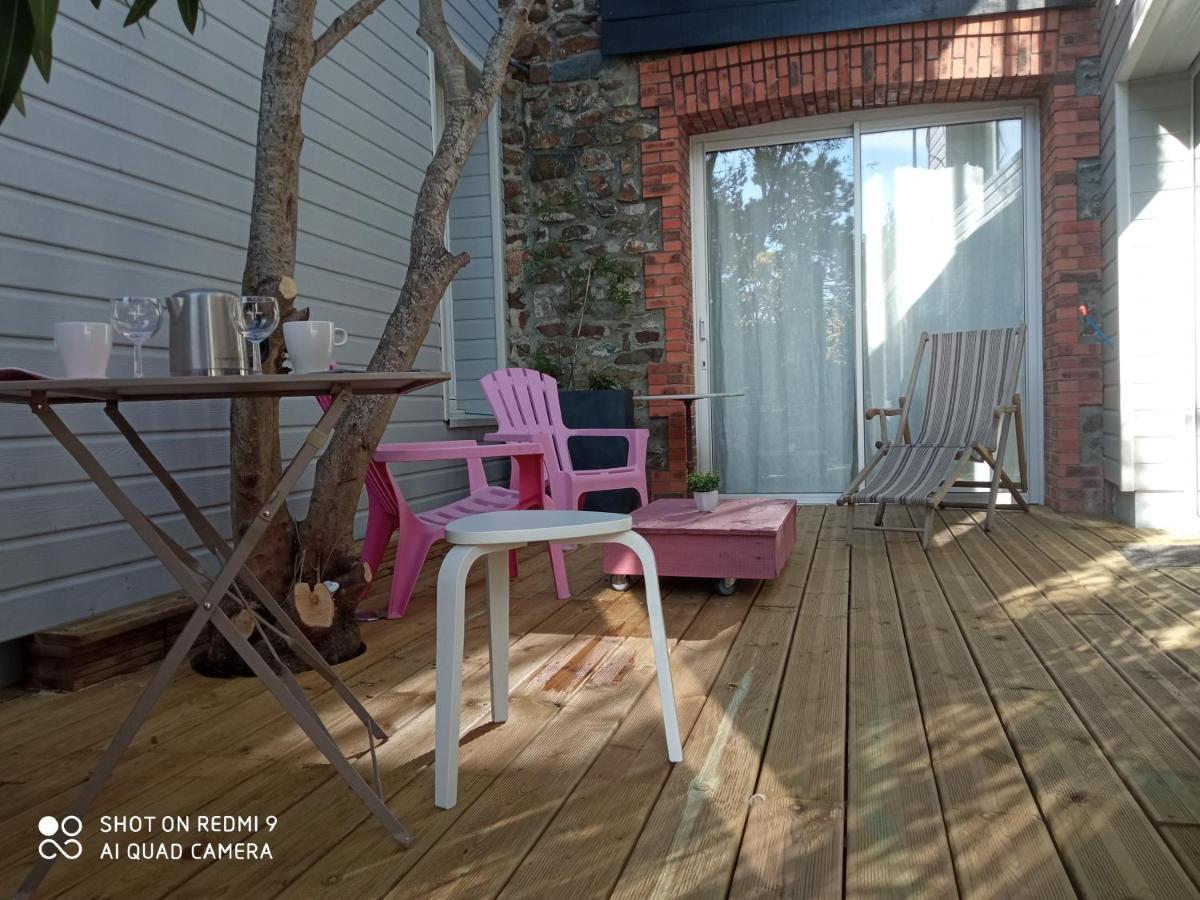 Charmant Logement T2 A 2 Pas De La Mer Granville Exterior photo